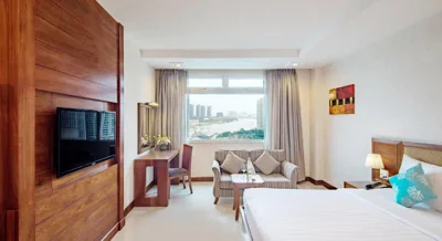Habitación Deluxe doble con vistas al río — Aquari Hotel